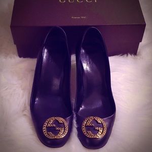 Gucci Charlotte Leather Pumps